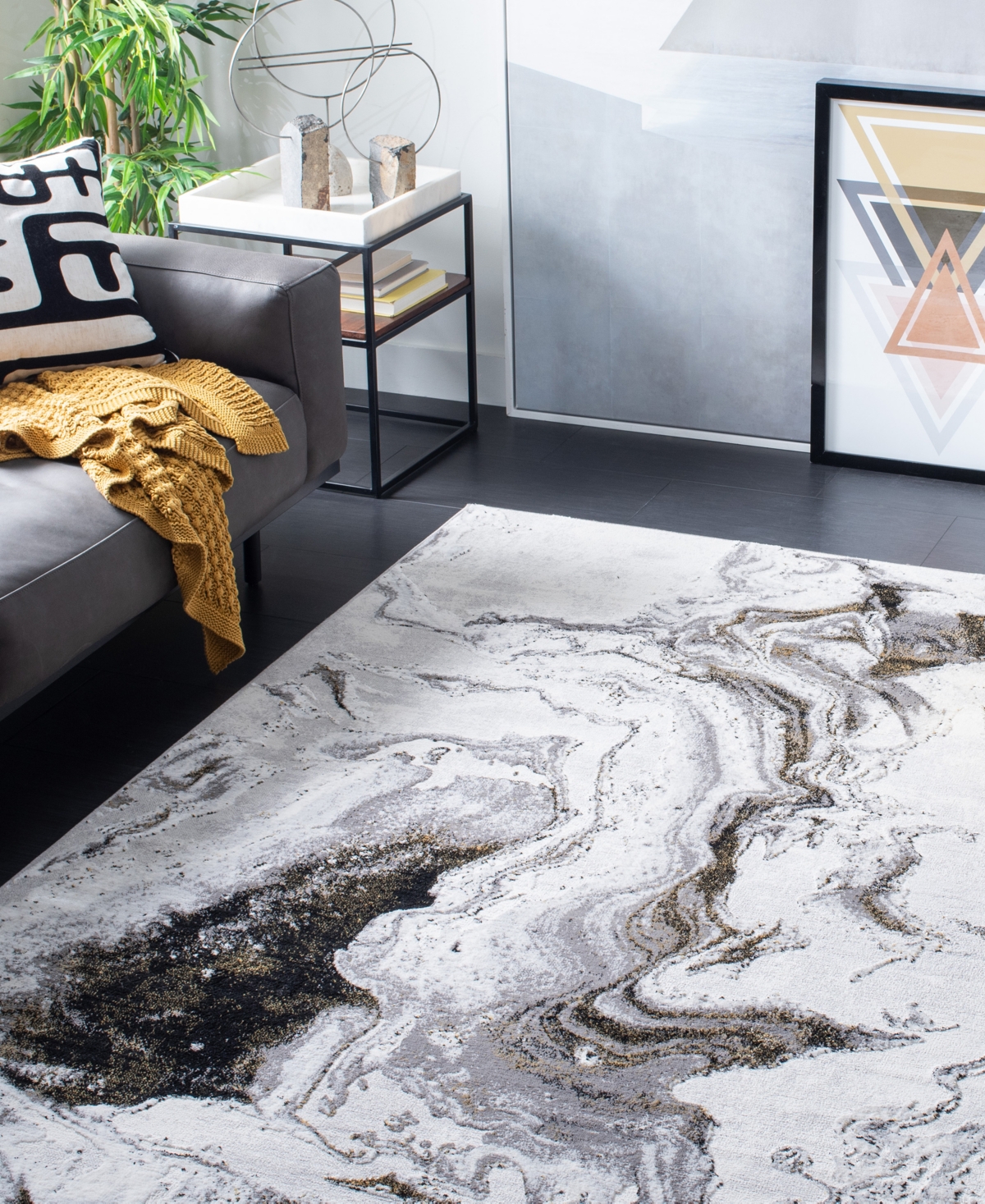 Safavieh Amelia ALA277 Area Rug - Gold