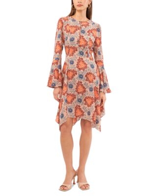green emerald velvet dress Astr The Label | Floris Burnout Floral Maxi Dress in Wine main image 0