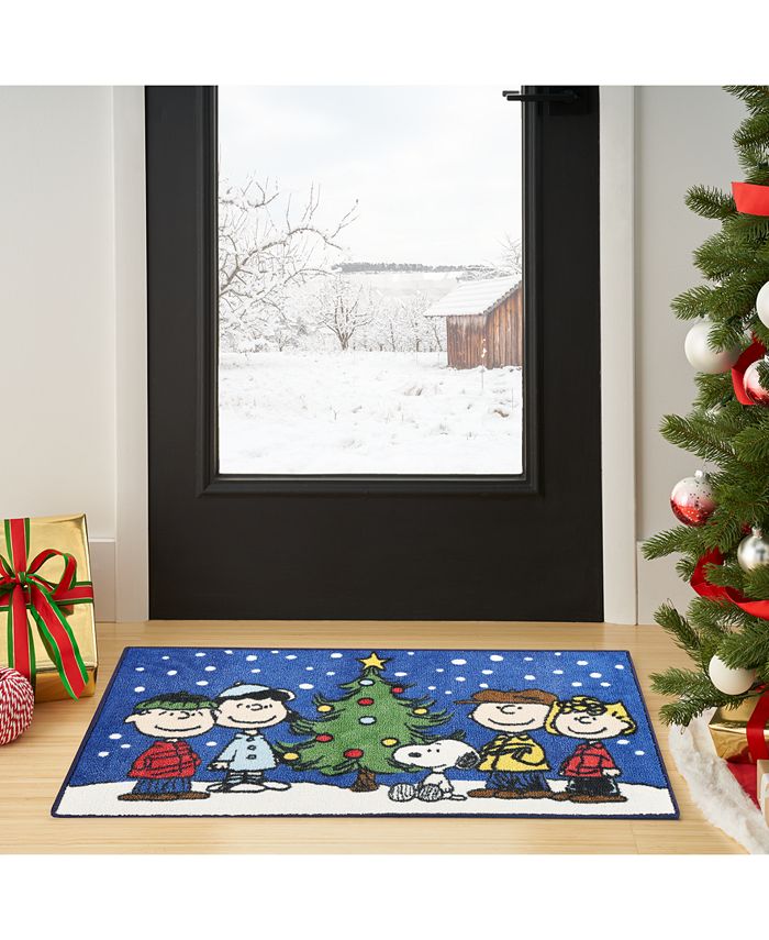 Nourison Home Nourison Peanuts Gang Around the Christmas Tree Accent