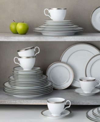 Charlotta 60 Piece Dinnerware Set, Service for 12