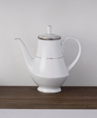 Charlotta Coffee Server, 49 oz