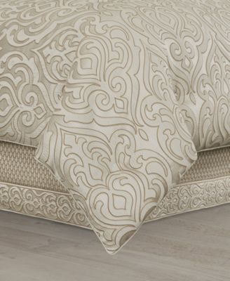 Lazlo Comforter Sets