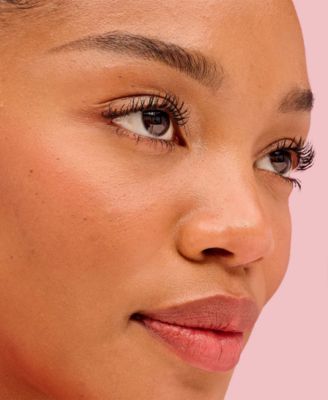 They’re Real! Magnet Extreme Lengthening Mascara