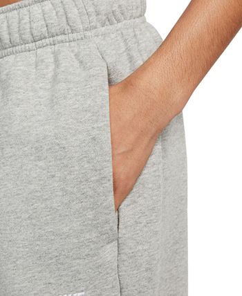 Nike Women's Sportswear Club Fleece Mid-Rise Oversized Cargo Sweatpants -  Hibbett