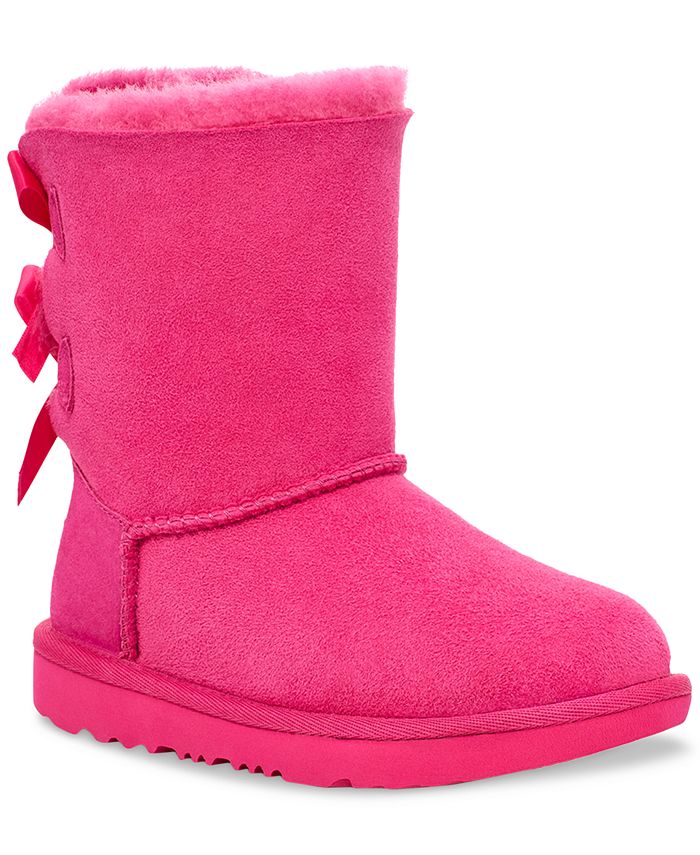 Ugg snow hotsell boots macys