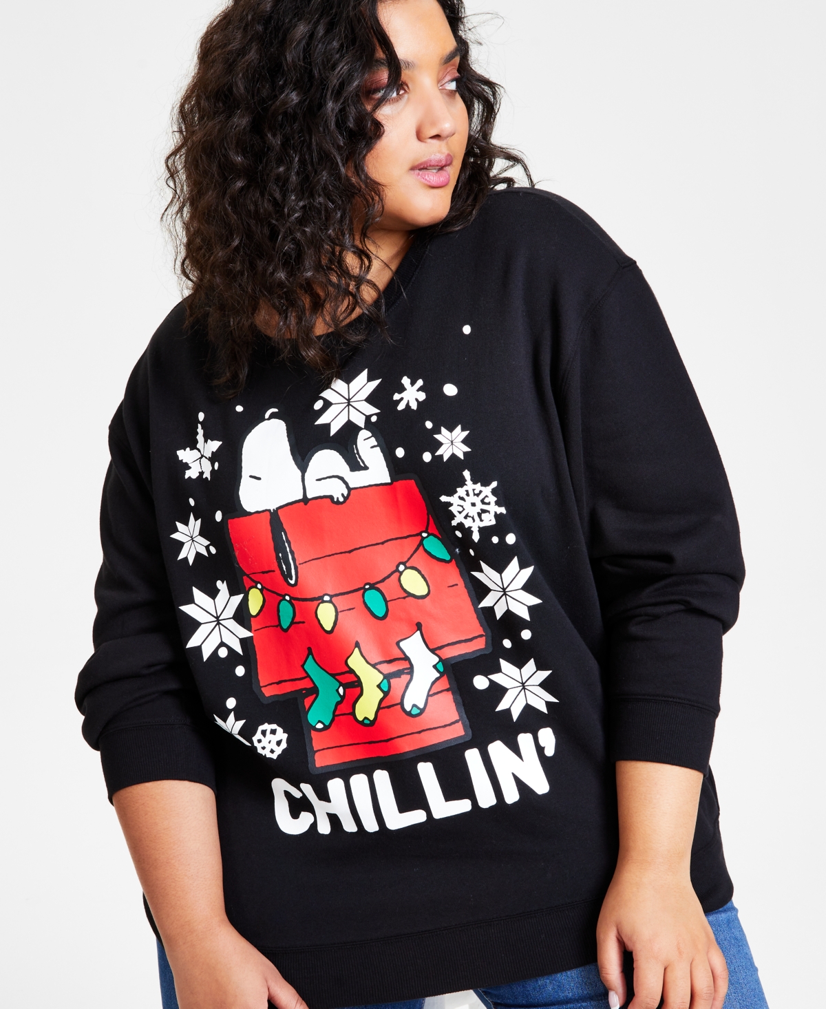 Love Tribe Trendy Plus Size Snoopy Chillin' Sweatshirt In Black