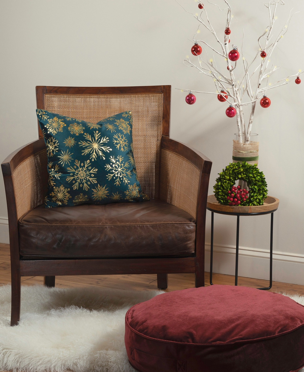 Edie@Home Snowflakes Velvet Foil Print Holiday Decorative Pillow, 18