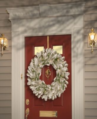 30" Snowy Sheffield Spruce Wreath with Twinkly LED Lights