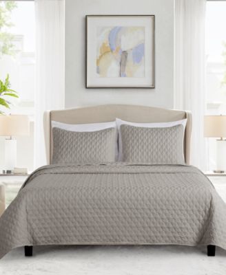 Diamond Stitched 3 Piece Quilt Set, Full/Queen