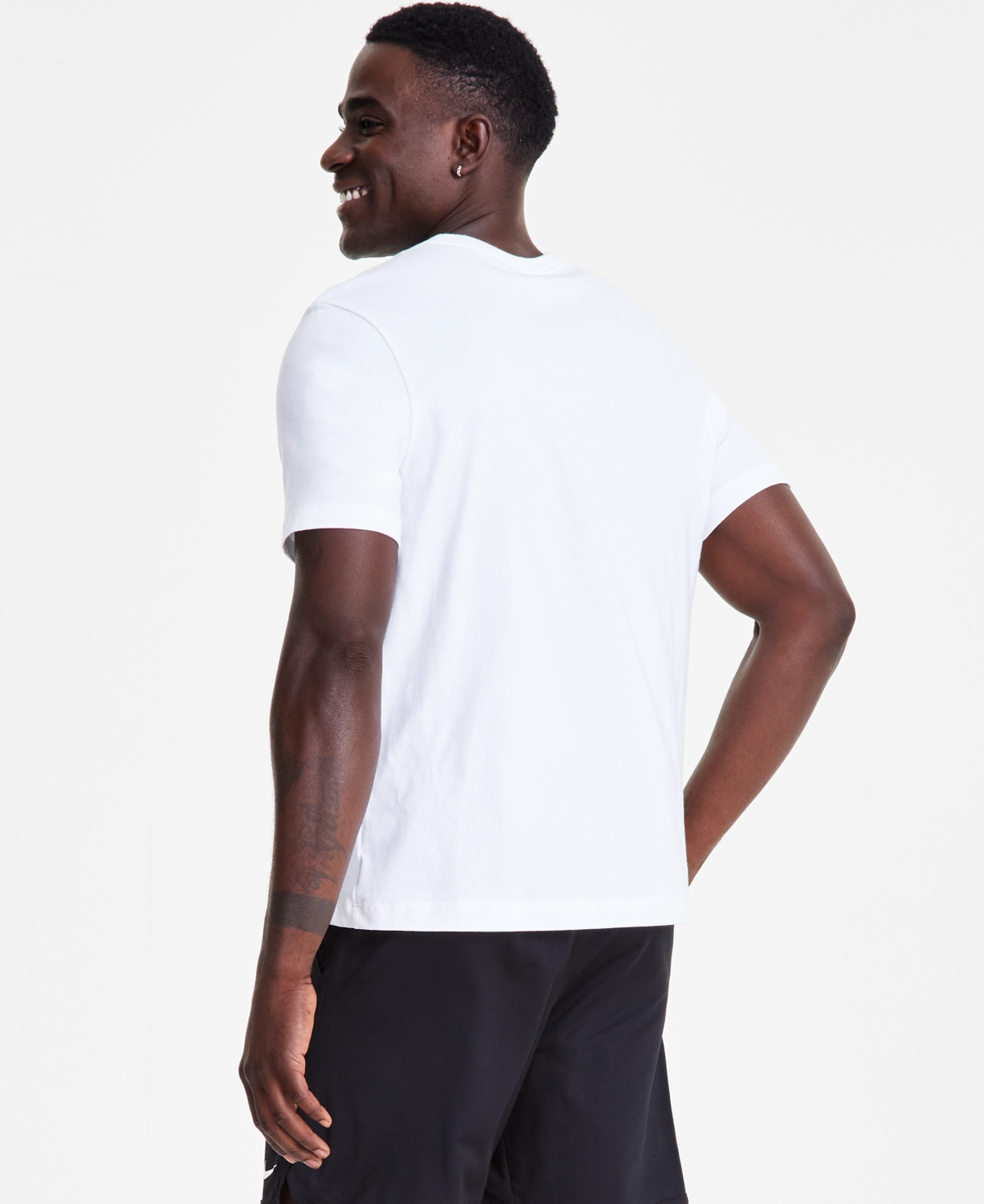 Nike Sportswear Men's Heritage Script Logo Short-Sleeve Crewneck T-Shirt