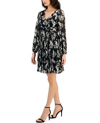 Macys taylor dresses shop