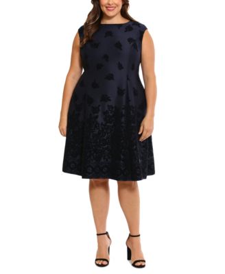 green emerald velvet dress Plus Size Haltered Double Flare Dress main image 1