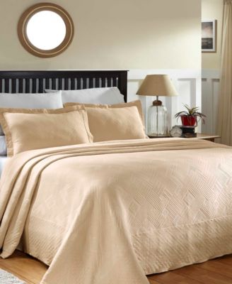 CLOSEOUT! Geometric Fret Textured Jacquard Matelasse All-Season 3-Piece Bedspread Set, Full