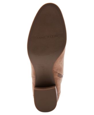 Women's Moore Almond Toe Booties