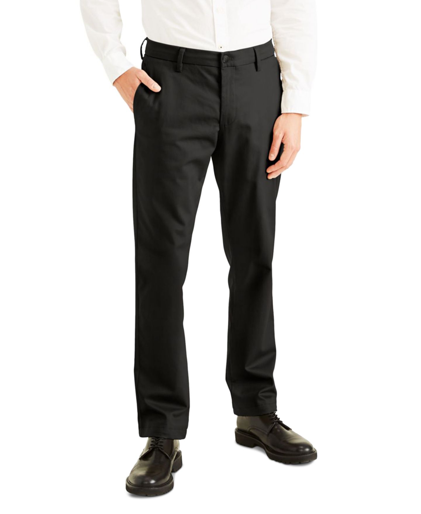 Мужские брюки Dockers Signature Slim Fit Iron Free Khaki Pants with Stain Defender, цвет: Чёрный — фото 1