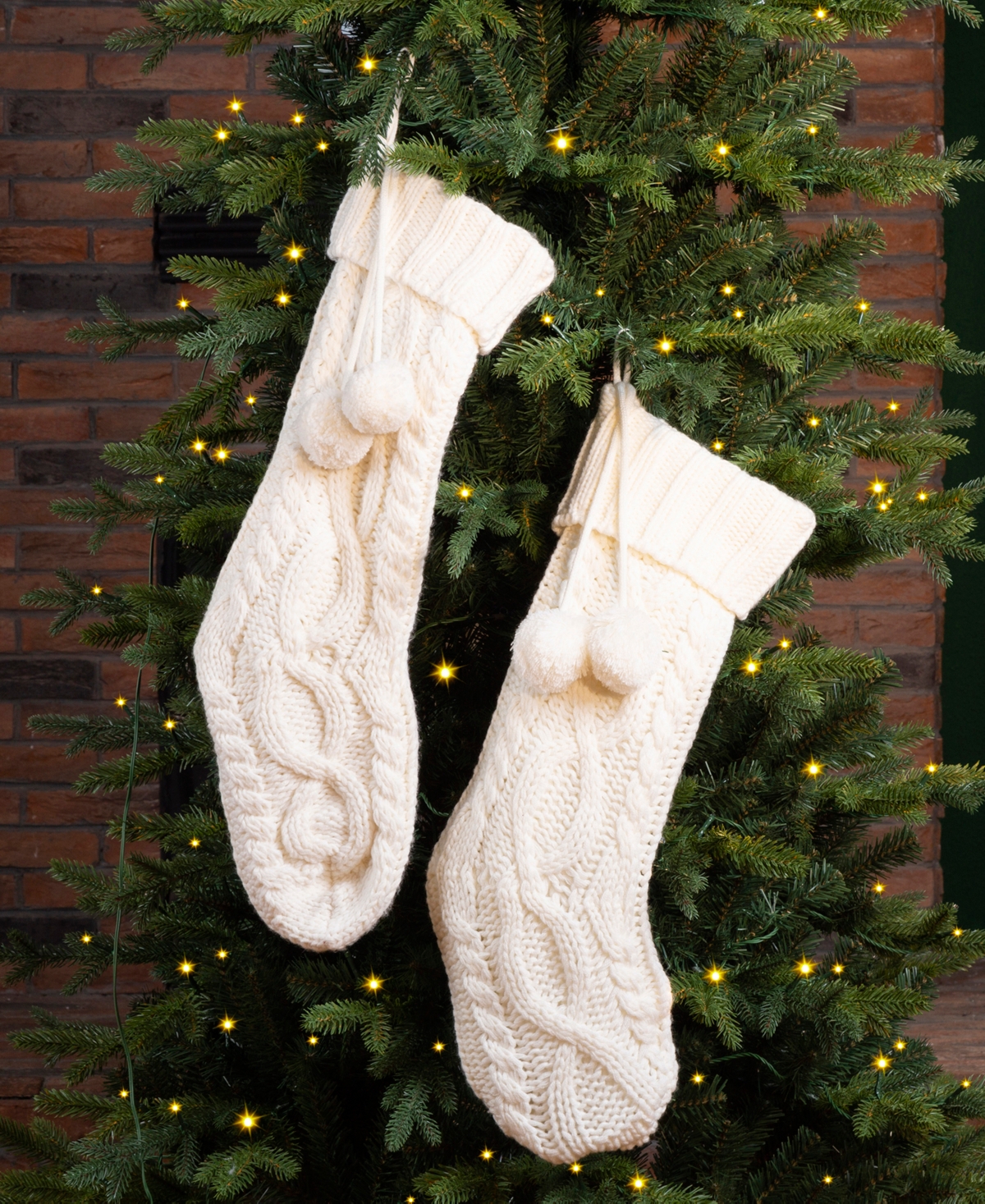 Glitzhome 2 Pack L Knitted Polyester Christmas Stocking with Pom Pom Ball