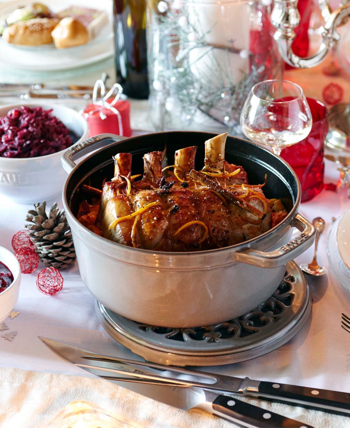 Staub Cast Iron 7-qt. Round Dutch Oven In Black