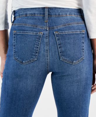Petite Mid-Rise Curvy Roll-Cuff Capri Jeans