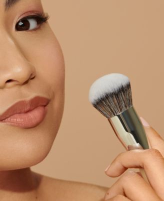 Brilliant Kabuki Brush