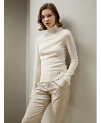 Women's Seamless Silk Knit Turtleneck Sweater