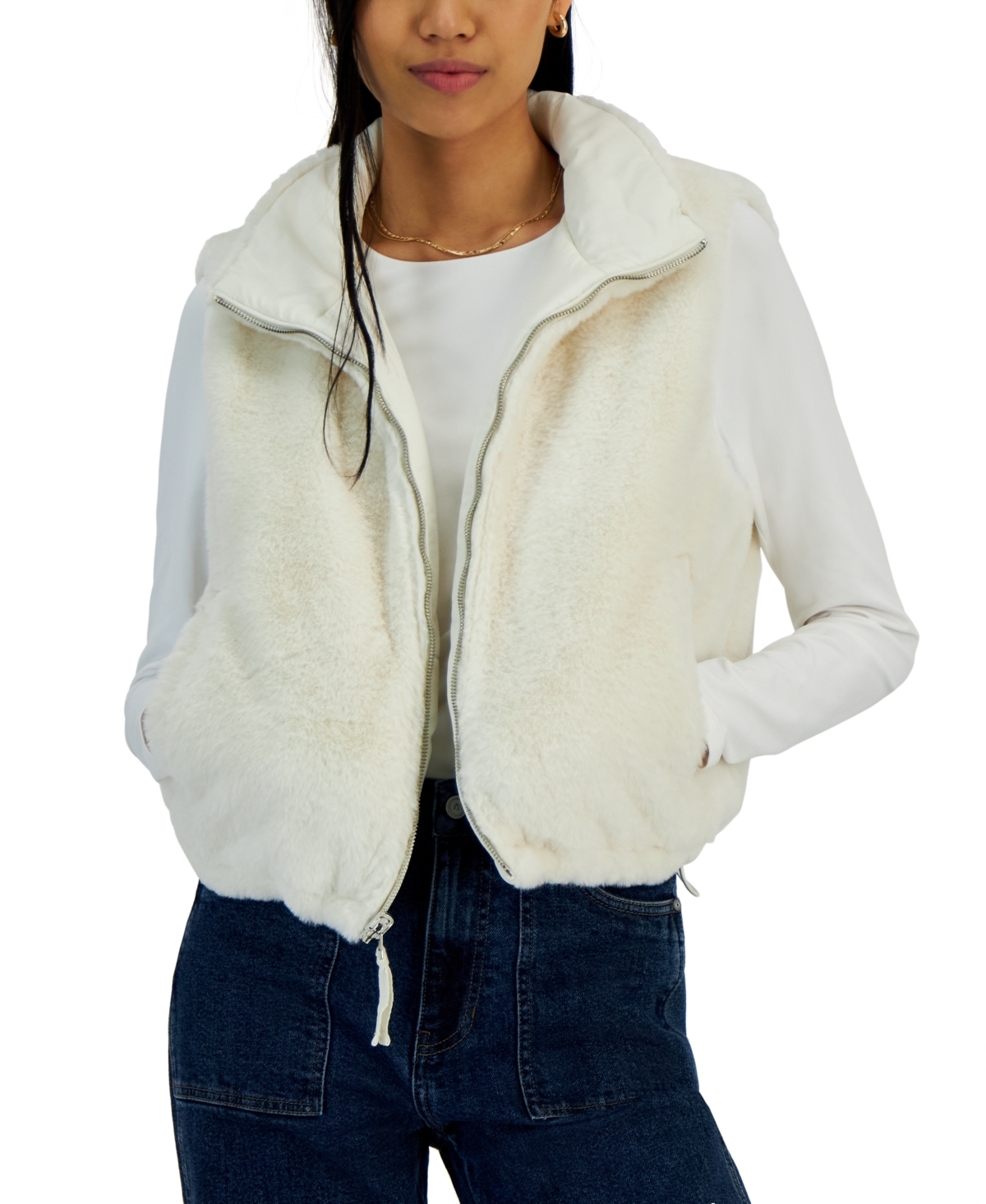 Planet Heart Juniors' Reversible Zip-up Quilted Faux Fur Vest In Egret