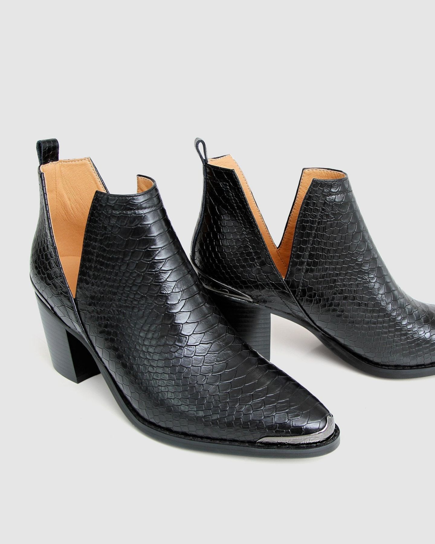 Женские ботинки Belle & Bloom Austin Croc Embossed Ankle Boot, цвет: Чёрный — фото 3