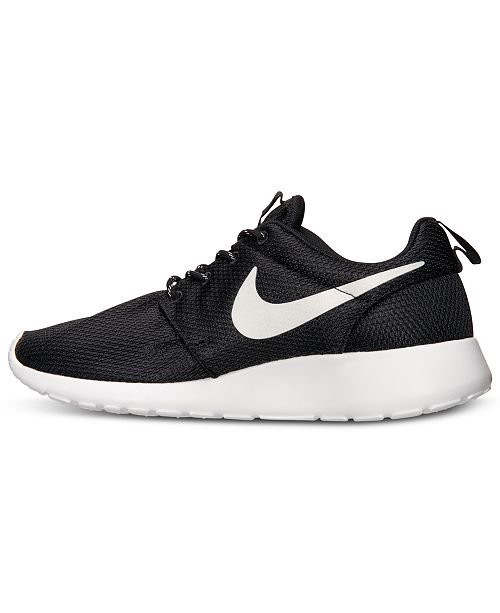 finish line womens roshe run