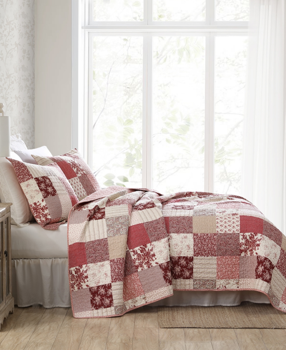 Laura Ashley Celina Patchwork Cotton Reversible -Piece Quilt Set