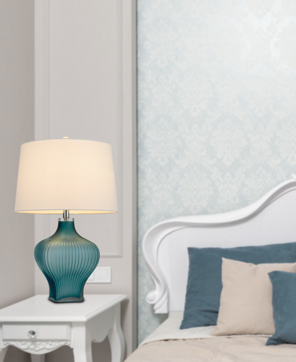 Cal Lighting 26" Height Glass Table Lamp In Aqua