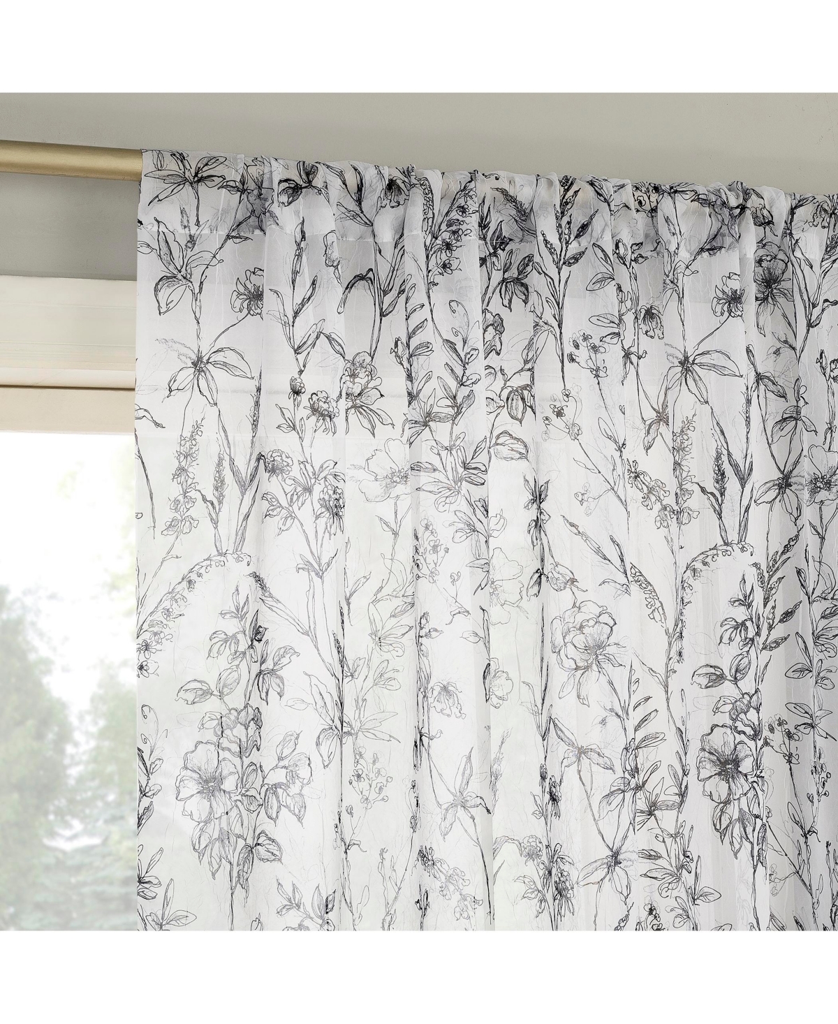 Ambree Vintage like Floral Sheer Rod Pocket Curtain Panel - Black/white