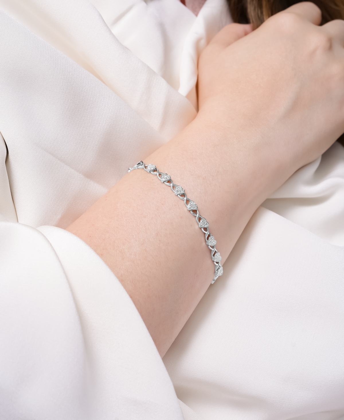 Diamond Heart Link Bracelet (1/10 ct. t.w.)  Created for Macy's - Sterling Silver