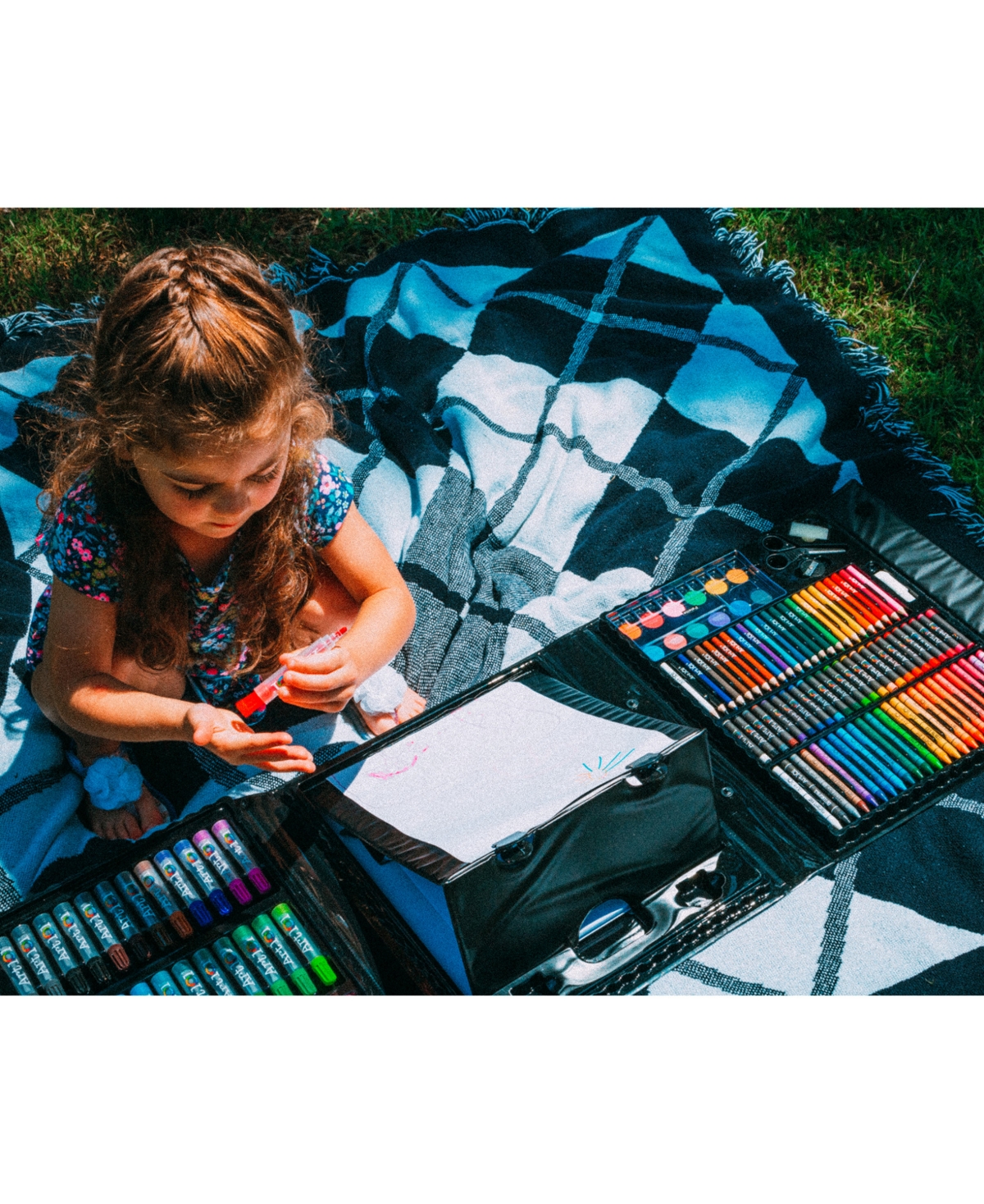 Art 101 Budding Artist Pop-up Easel Doodle Color Art Set, 150 Pieces In Multi