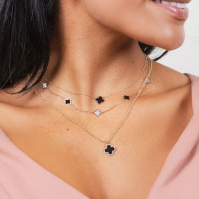 Small Onyx Single Clover Necklace 14K Yellow Gold