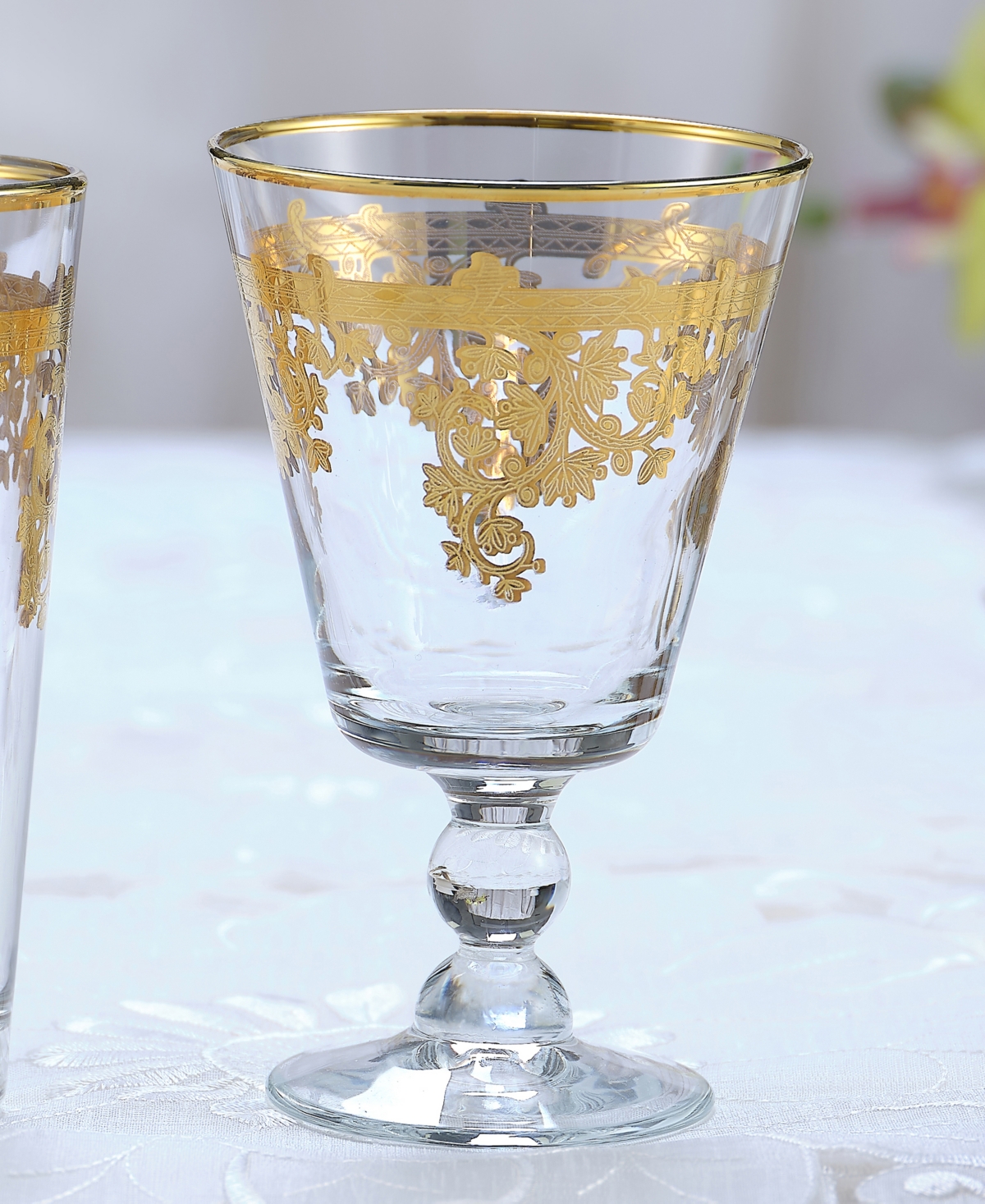 Lorren Home Trends RosalieShort Goblet, Set of 4 - Gold