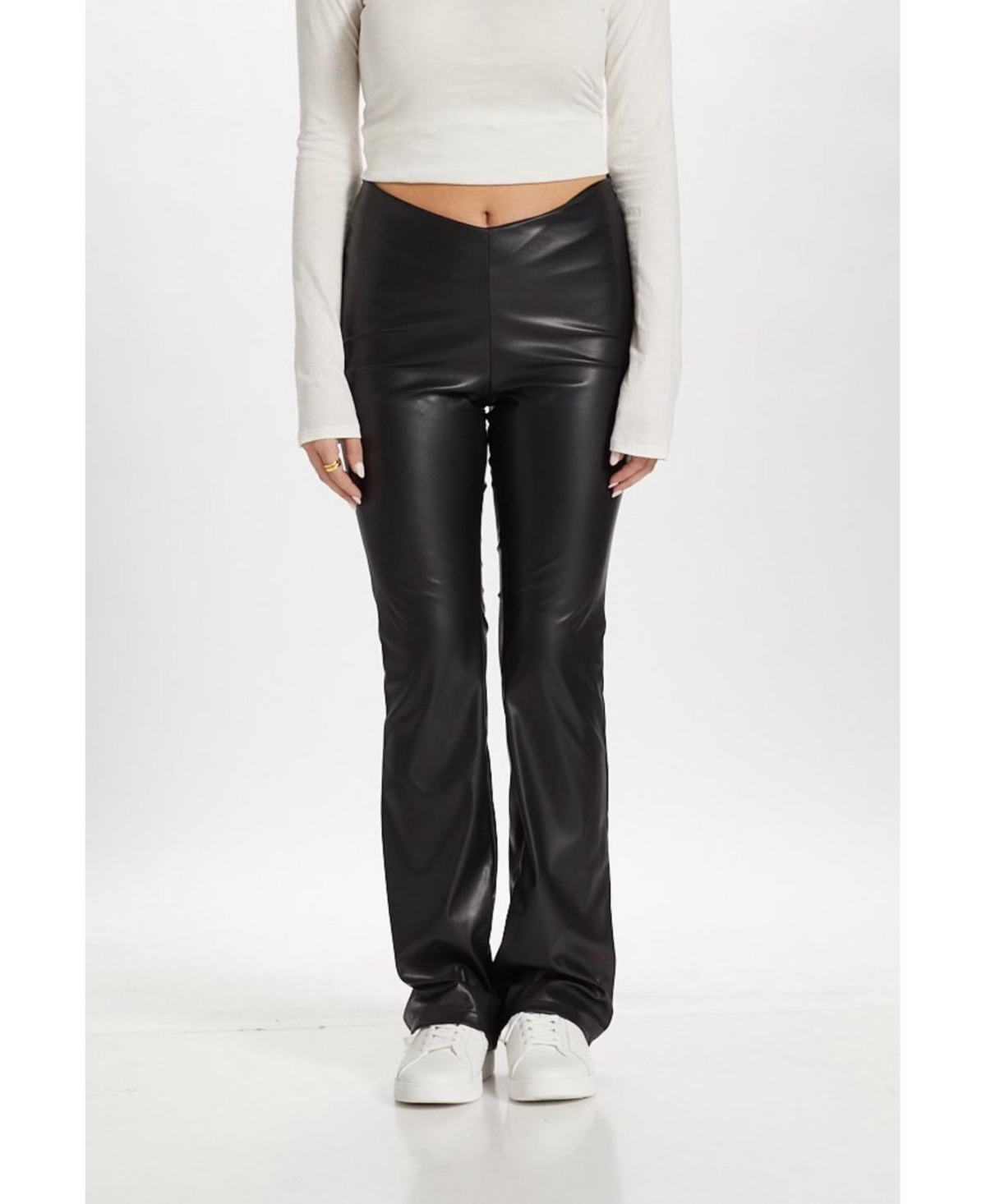 Women's Faux Leather Cinched Pants - Black