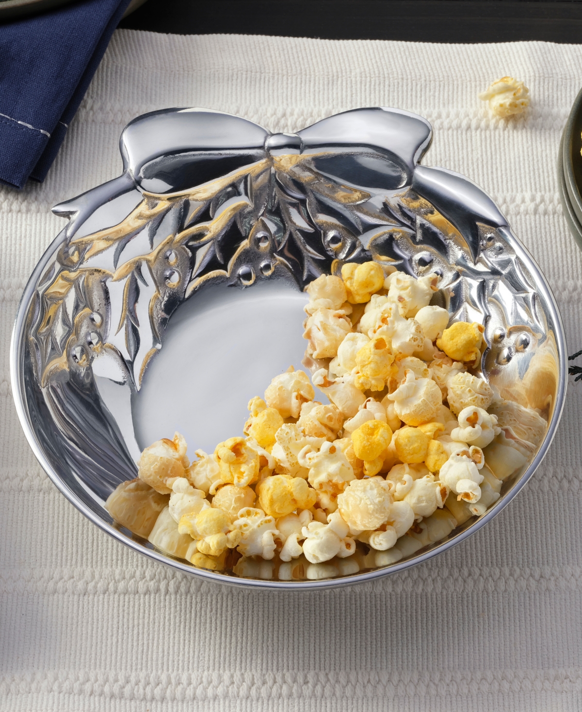 Wilton Armetale Holly Berries Small Bowl, 16 oz In Silver