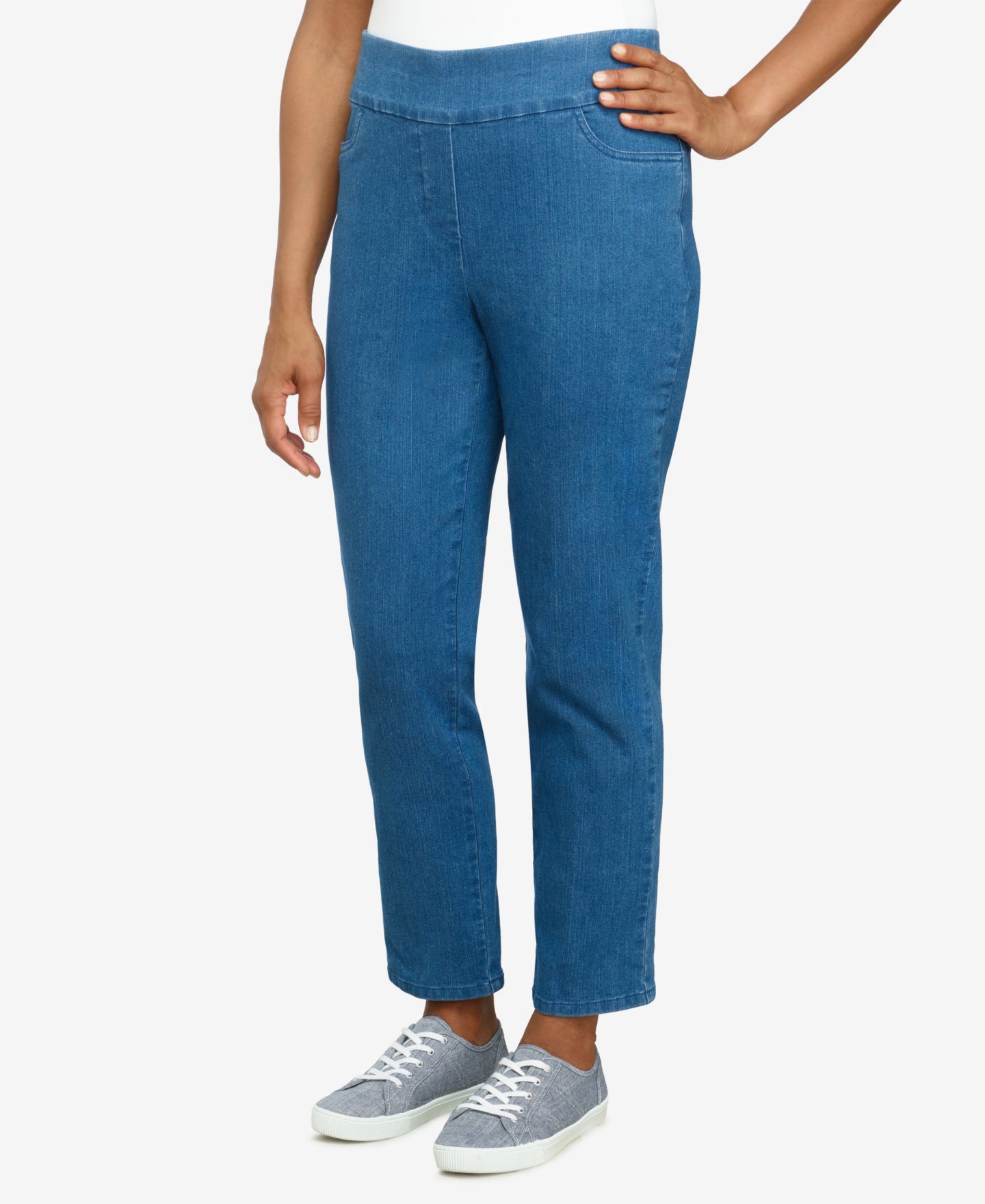 Женские брюки Alfred Dunner Petite Mid-Rise Pull On Straight Leg Denim Pants, Petite & Petite Short, цвет: Чёрный — фото 8