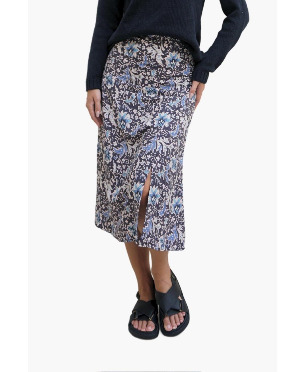 Women's Floral Printed Avery Midi Skirt in Navy - Navy floral print