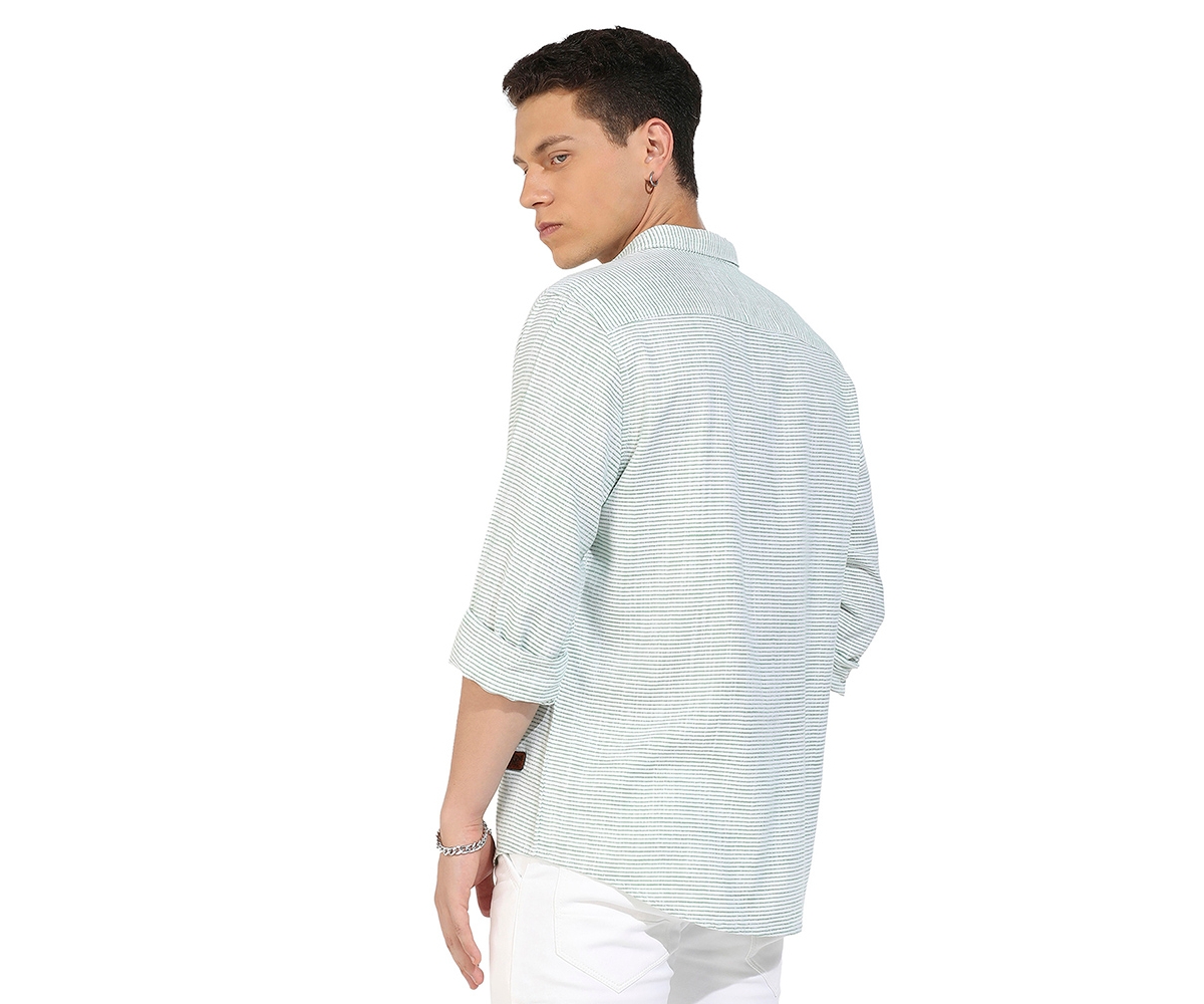 Campus Sutra Men's White & Green Horizontal Chalk Striped Shirt