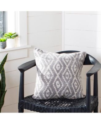 Benzon 18" x 18" Pillow