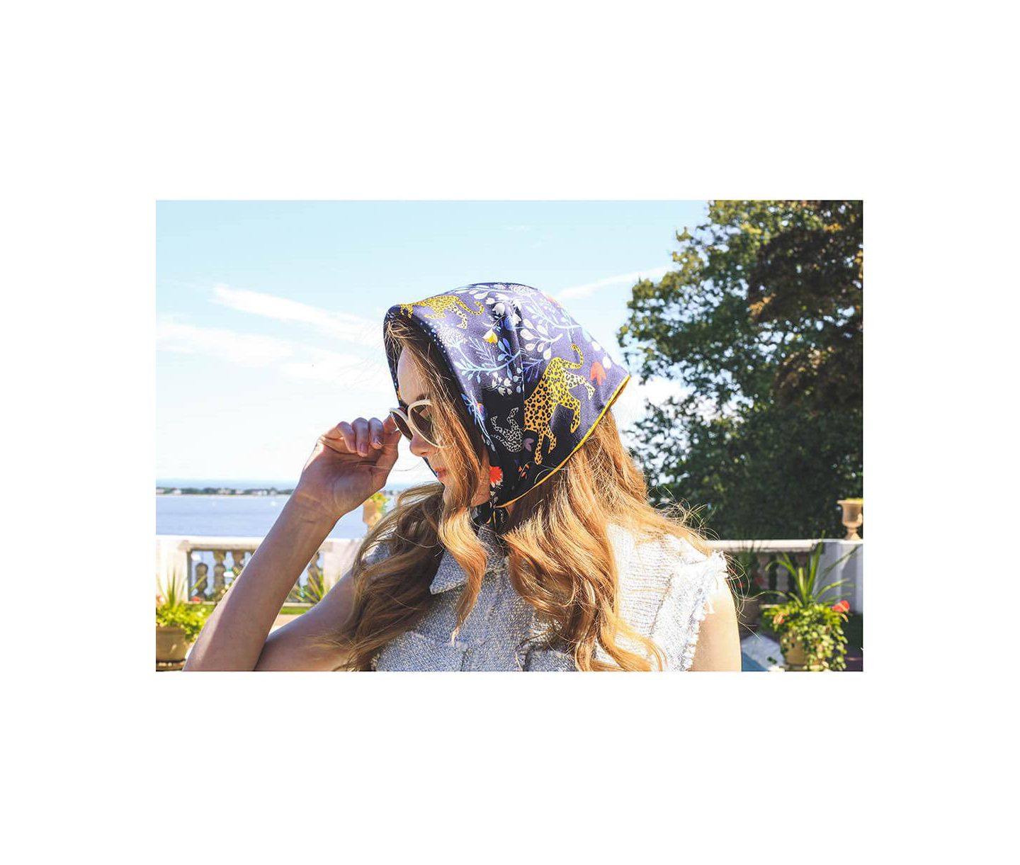 Женский шарф Jessie Zhao New York Silk Bandana Scarf of Amazon Rainforest Journey in Blue, цвет: Жёлтый — фото 3