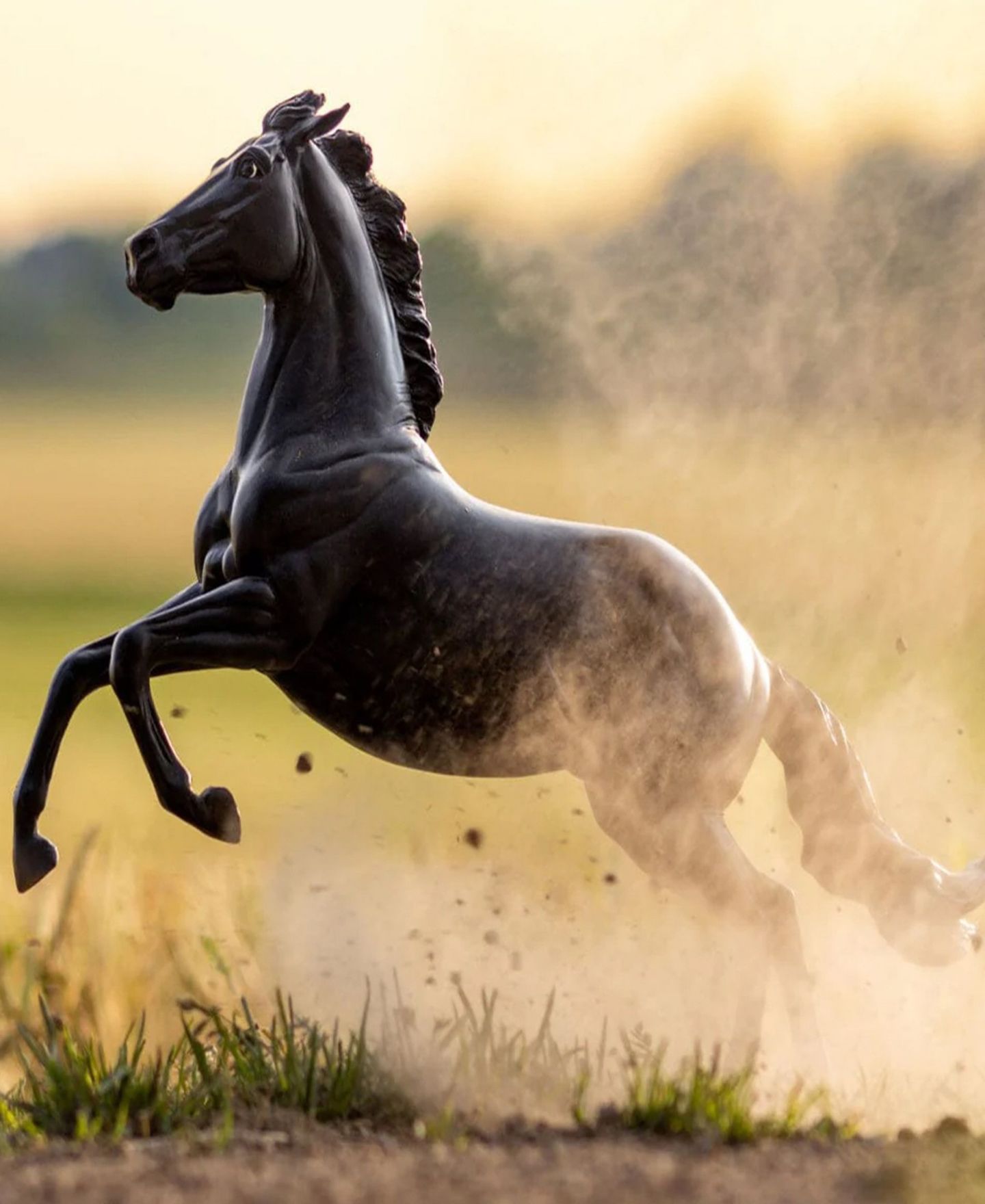Детская фигурка BREYER Atp Power American Quarter Horse Hand-Painted Figurine, Ages 8+ — фото 4