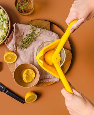 Lemon Fluicer Fold-Flat Hand-Held Citrus Juicer