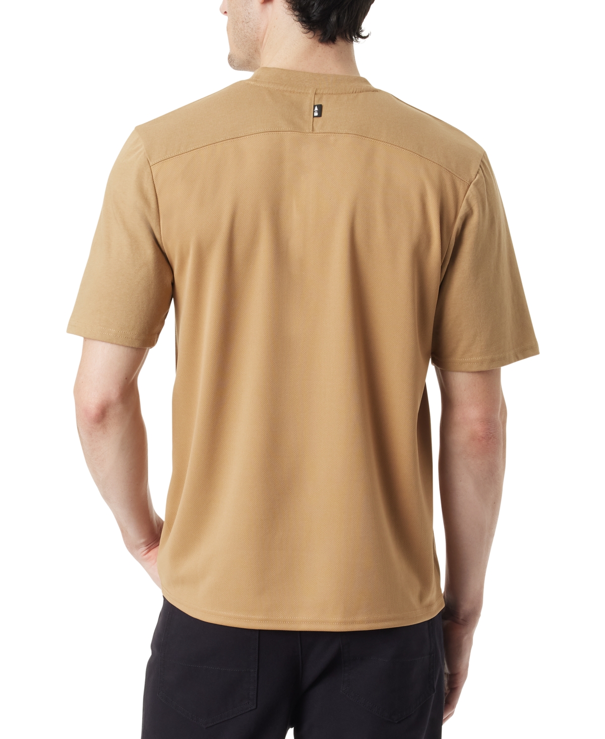 Bass Outdoor Men's Short-Sleeve Pocket T-Shirt