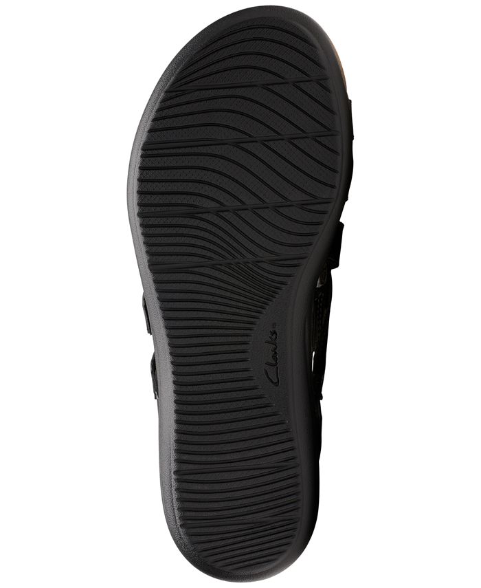 Clarks Laurieann Vine Flat Sandal in Black