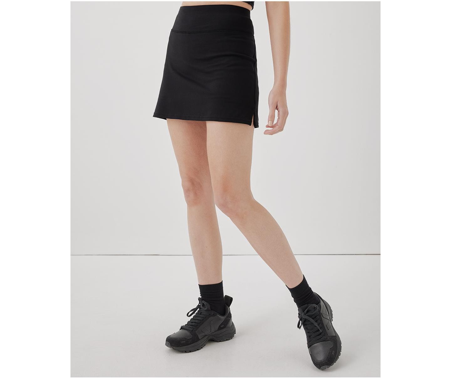 Женская юбка-шорты Pact Organic Cotton On the Go-To Pocket Skort, цвет: Чёрный — фото 1