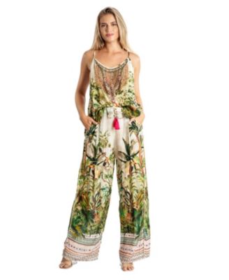La Moda Clothing