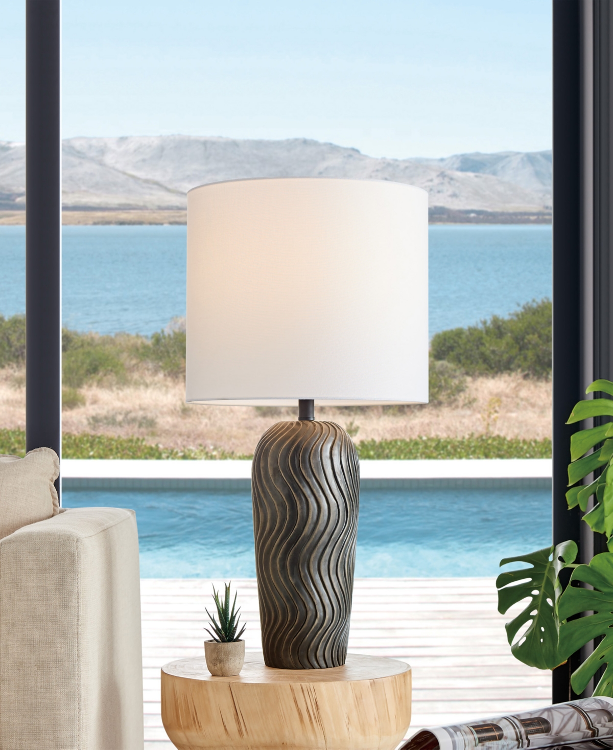LITE SOURCE OUTDOOR CORDLESS TYRION TABLE LAMP 