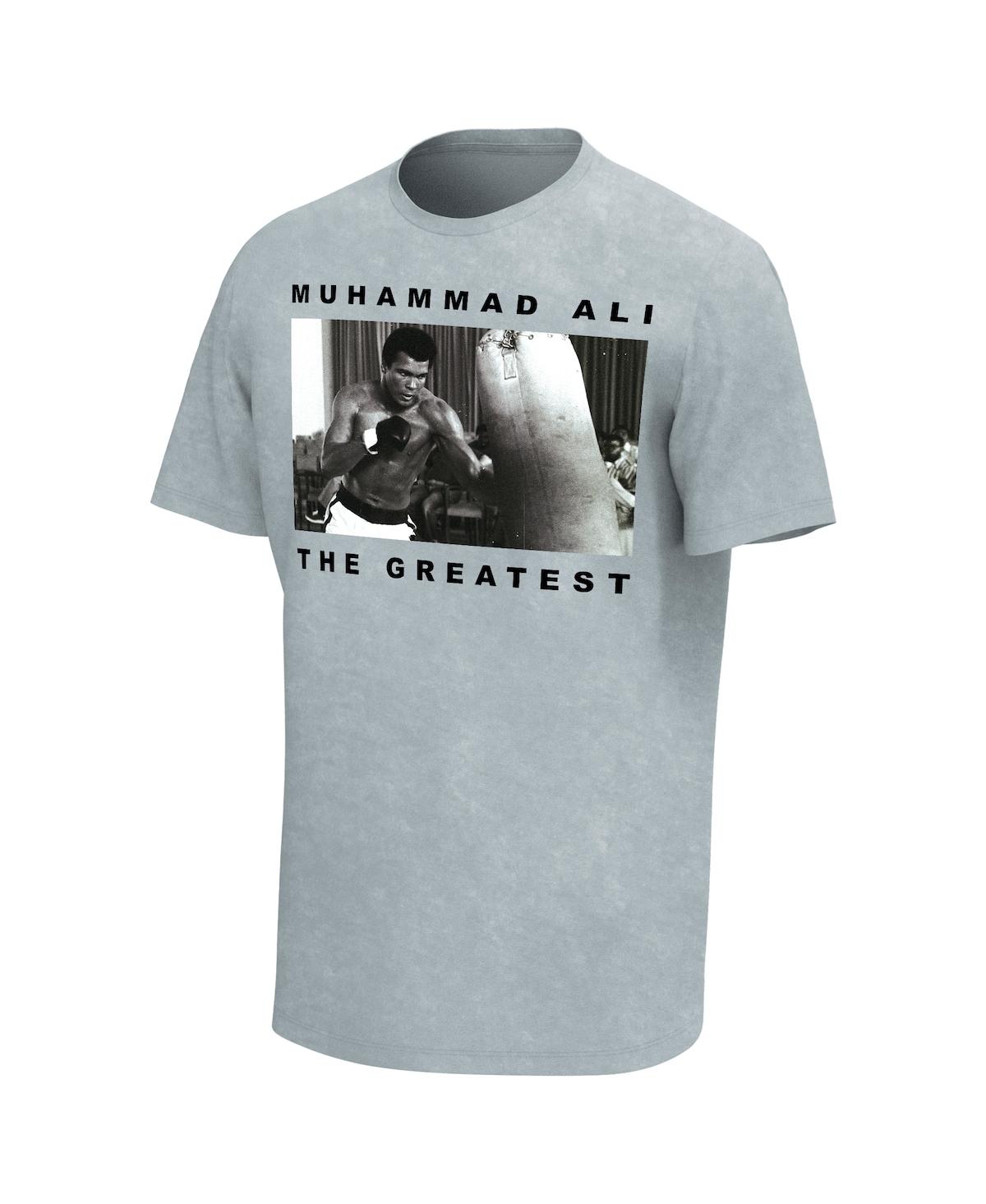 Shop Philcos Men's Gray Distressed Muhammad Ali Fighting Photo Washed T-shirt