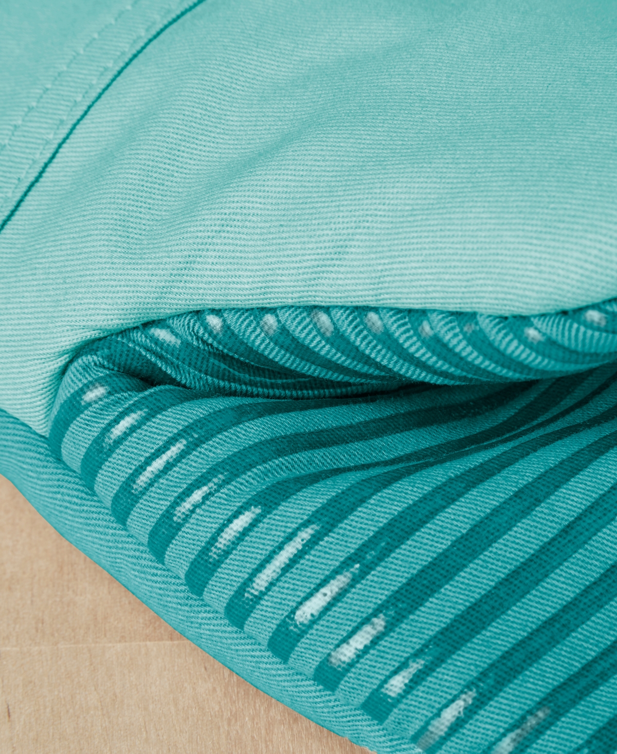 Kitchenaid Beacon Mini 2-pc. Oven Mitt Set In Blue